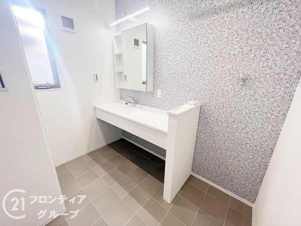 明石市藤江 新築一戸建て(洗面台・洗面所)