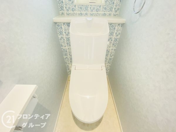 明石市朝霧町3丁目 新築一戸建て(トイレ)
