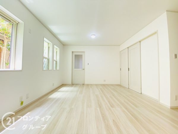 明石市朝霧町3丁目 新築一戸建て(リビング)