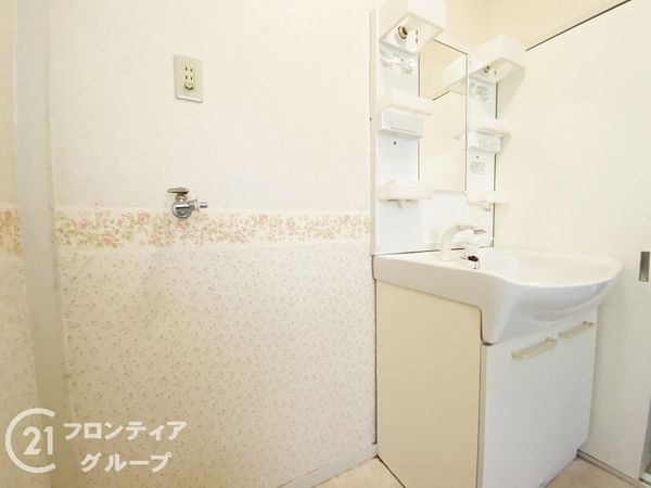 神戸市須磨区東白川台1丁目の中古一戸建て(洗面台・洗面所)