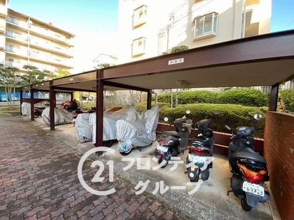 研究学園（５）団地５２６号棟　中古マンション