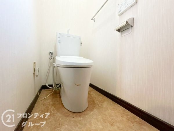 神戸市西区伊川谷町潤和の中古一戸建て(トイレ)