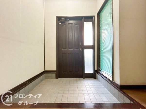 神戸市西区伊川谷町潤和の中古一戸建て(玄関)