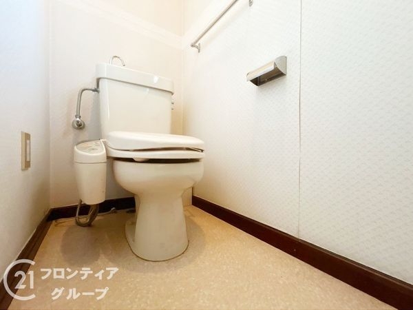 神戸市西区伊川谷町潤和の中古一戸建て(トイレ)