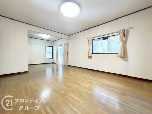 神戸市西区伊川谷町潤和の中古一戸建て(リビング)