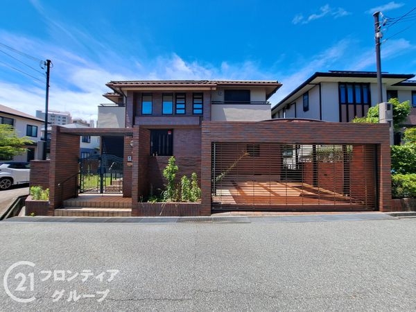 神戸市西区井吹台西町３丁目　中古一戸建て