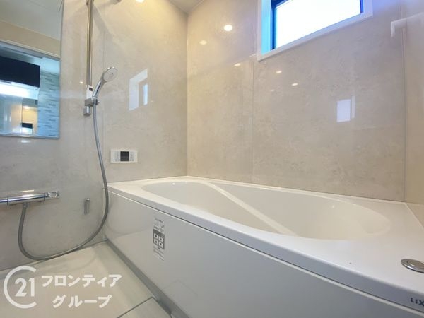 明石市松が丘３丁目　新築一戸建て　全2区画　1号棟