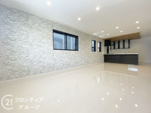 明石市松が丘３丁目　新築一戸建て　全2区画　2号棟