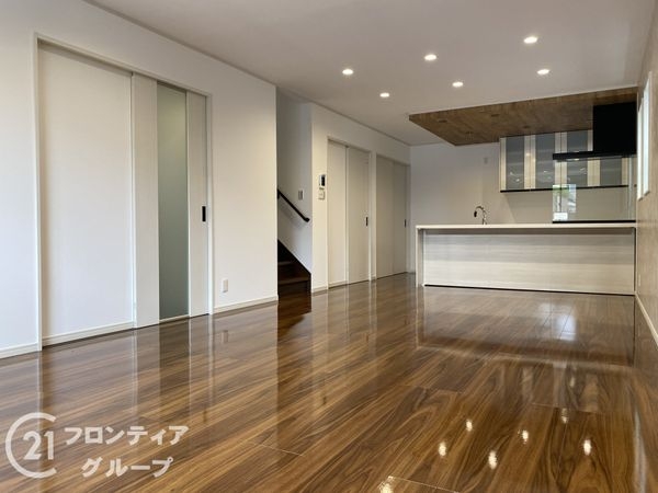 明石市松が丘３丁目　新築一戸建て　全2区画　2号棟
