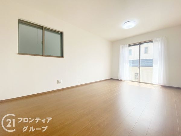 神戸市垂水区霞ヶ丘６丁目　新築一戸建て　２号棟