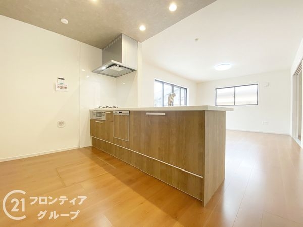 明石市魚住町西岡　新築一戸建て　１０期　２号棟