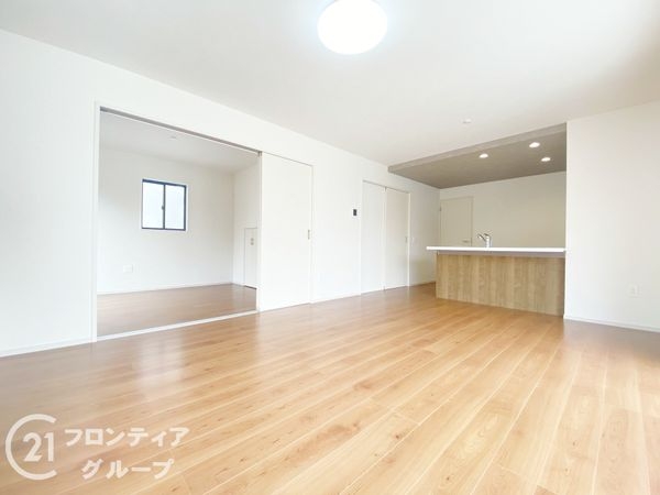 明石市魚住町西岡　新築一戸建て　１０期　２号棟
