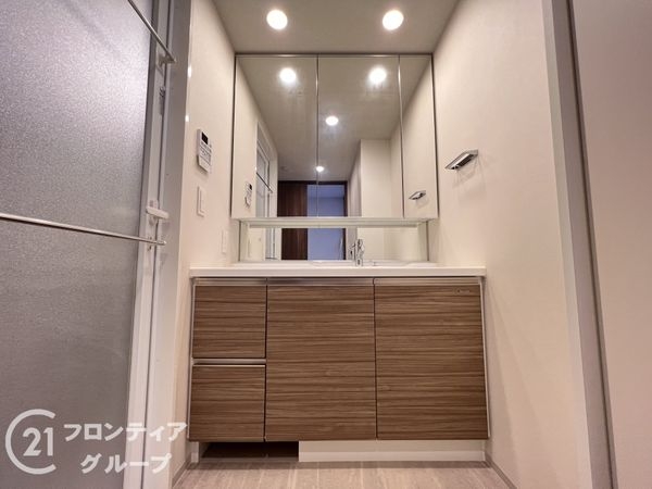 プレミスト神戸学園東町 中古マンション(洗面台・洗面所)