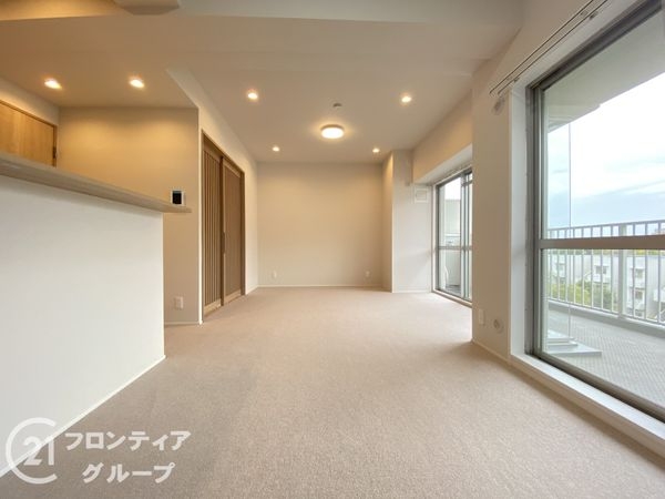 西舞子パーク・ホームズ四号棟 中古マンション(リビング)