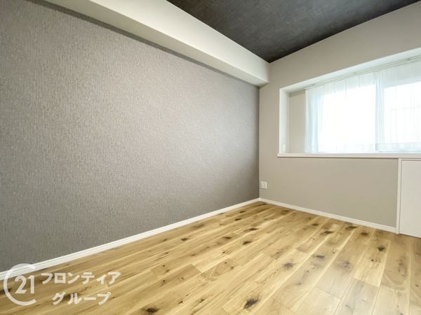 エルタウン学園1 101号棟 A棟 中古マンション(子供部屋)