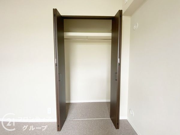 朝霧パークホームズ 中古マンション(収納)