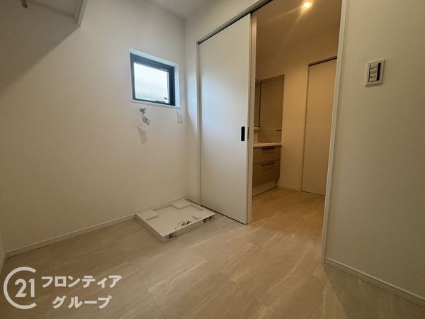 神戸市須磨区南落合1丁目 新築一戸建て 第1 2号地(洗面台・洗面所)