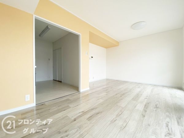 研究学園（６）団地５３０号棟　中古マンション