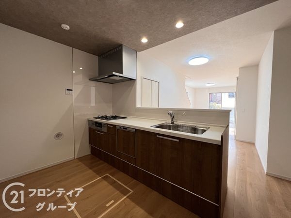 明石市太寺天王町　新築一戸建て　２号棟