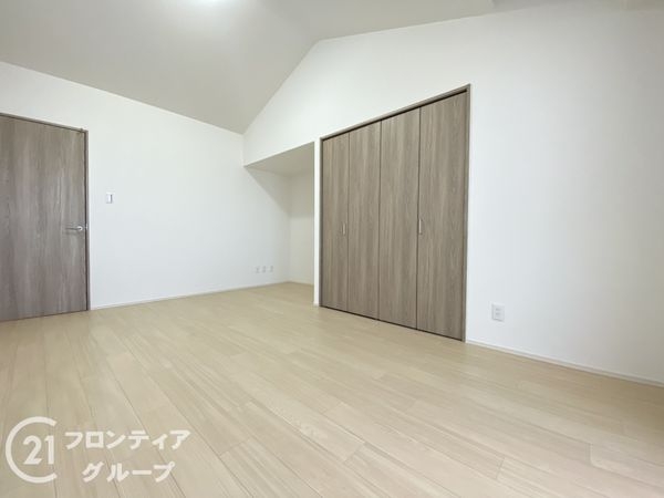 アーサヒルズD棟　中古マンション