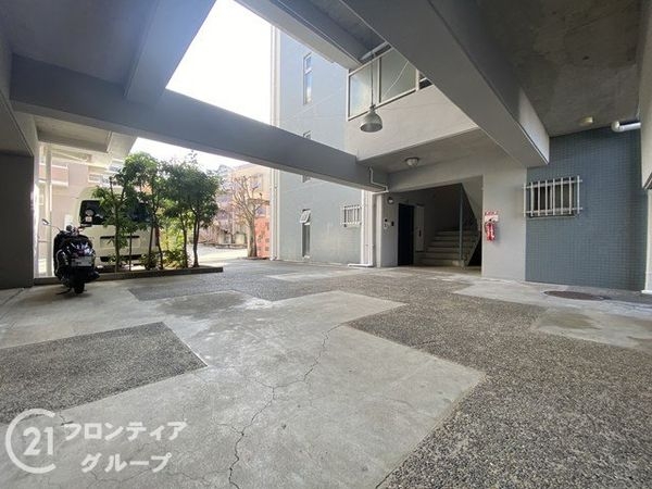 アーサヒルズD棟　中古マンション
