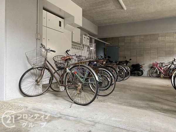 アーサヒルズD棟　中古マンション