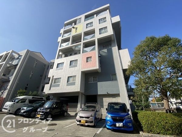 アーサヒルズD棟　中古マンション