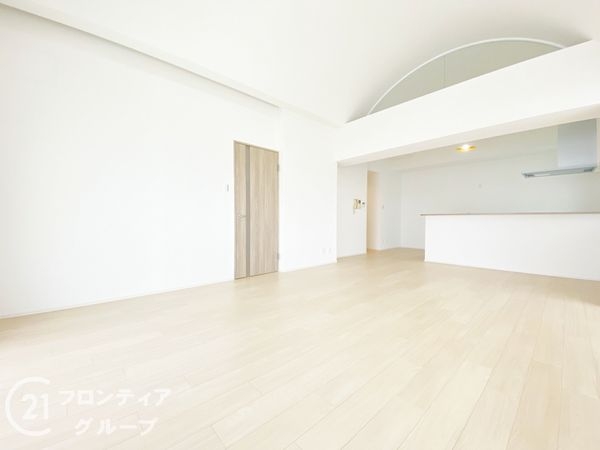 アーサヒルズD棟　中古マンション