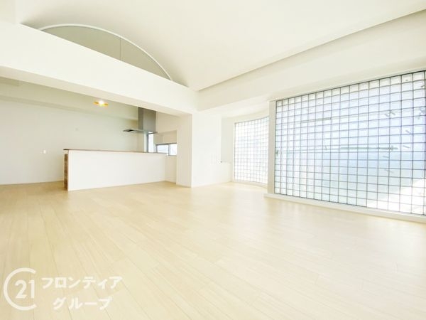アーサヒルズD棟　中古マンション