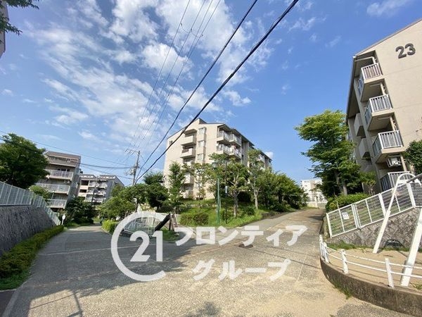 名谷竜が台東住宅２６号棟　中古マンション