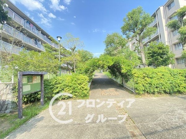 名谷竜が台東住宅２６号棟　中古マンション