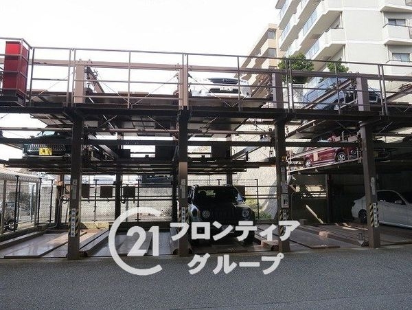 東急ドエル・アルス明石朝霧台 中古マンション(駐車場)