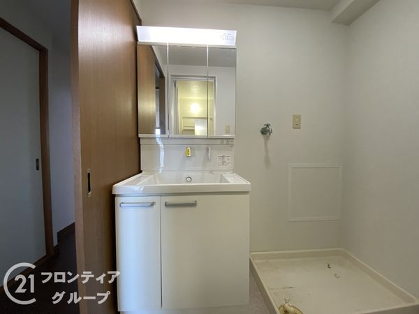 グランプレステージ明石魚住 中古マンション(洗面台・洗面所)