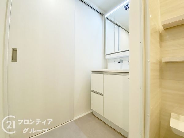 プレステージ明石魚住駅前2 中古マンション(洗面台・洗面所)