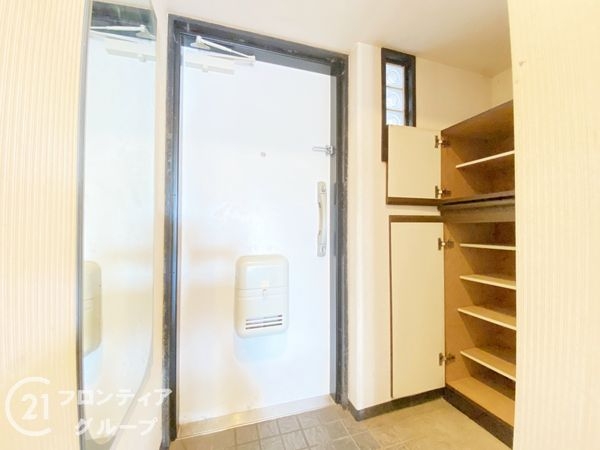 ライオンズマンション明石東二見 中古マンション(玄関)