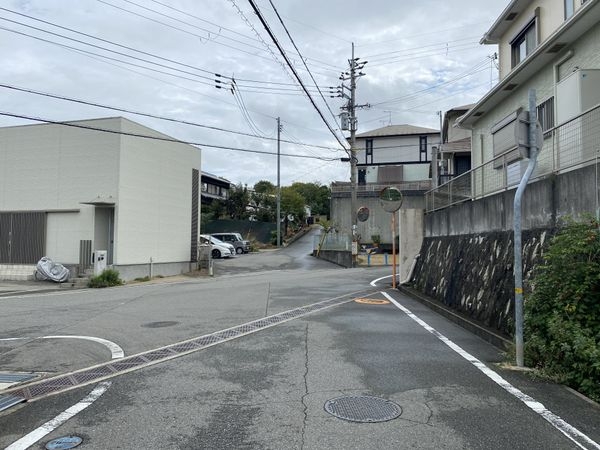 明石市大久保町高丘6丁目の土地(前面道路含む現地写真)