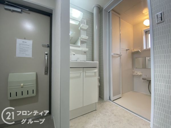 名谷15団地64号棟 中古マンション(洗面台・洗面所)