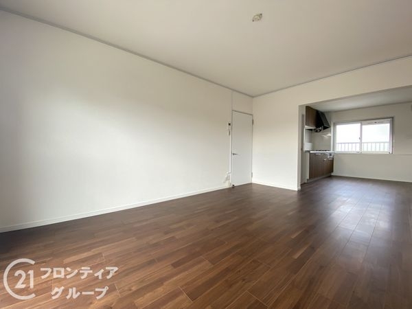 名谷15団地64号棟 中古マンション(リビング)