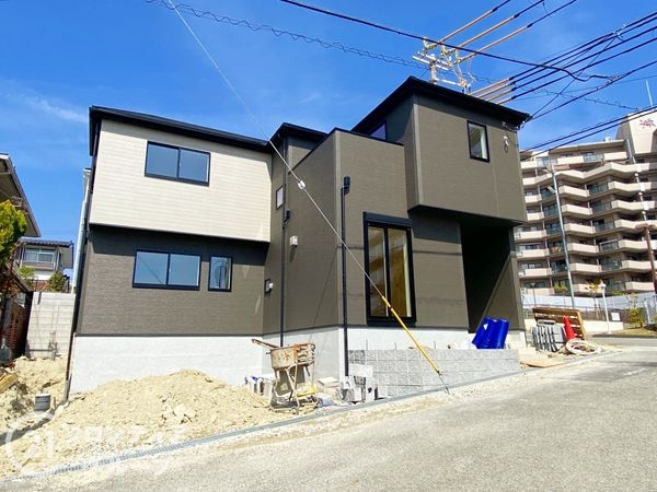 神戸市須磨区白川台６丁目　新築一戸建て　２４－１期　２号棟