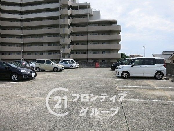 パレス朝霧 中古マンション(駐車場)