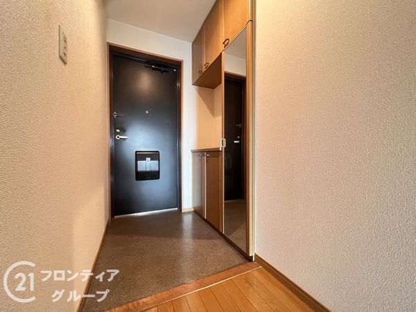 ネオハイツ明石東二見 中古マンション(玄関)