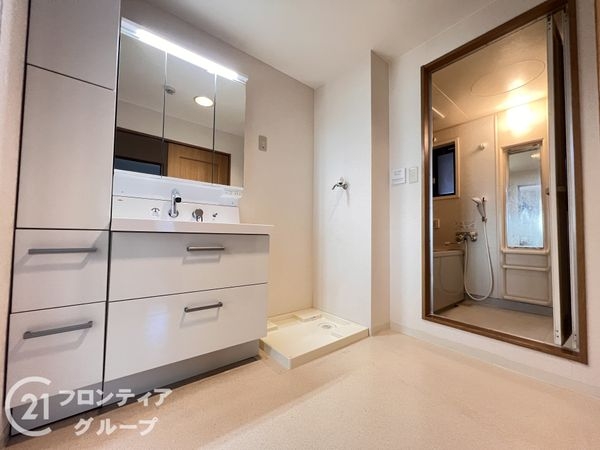 ネオハイツ明石東二見 中古マンション(洗面台・洗面所)