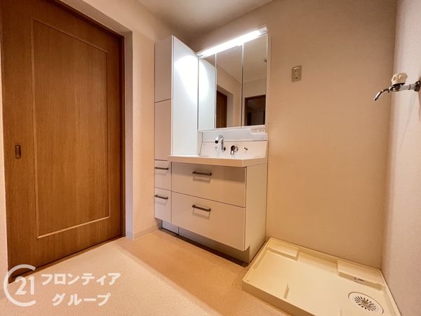 ネオハイツ明石東二見 中古マンション(洗面台・洗面所)