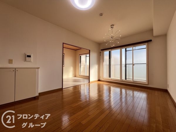 ネオハイツ明石東二見 中古マンション(リビング)