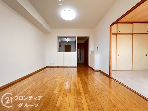 ネオハイツ明石東二見 中古マンション(リビング)