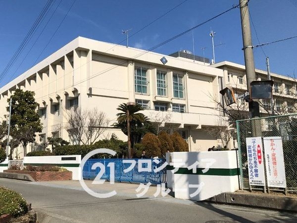 プレステージ明石魚住３　中古マンション(明石市立清水小学校)