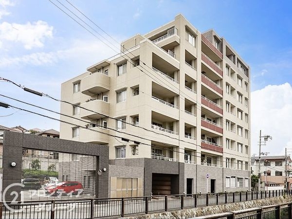 ディーレスティア朝霧 中古マンション