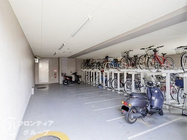 ディーレスティア朝霧　中古マンション