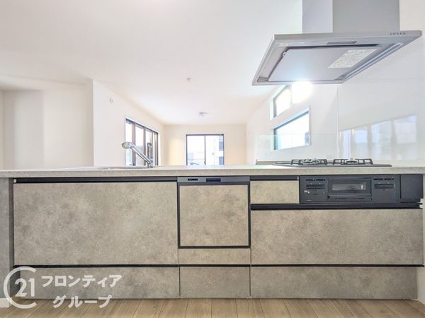 神戸市垂水区星陵台１丁目　新築一戸建て　１期　１号棟