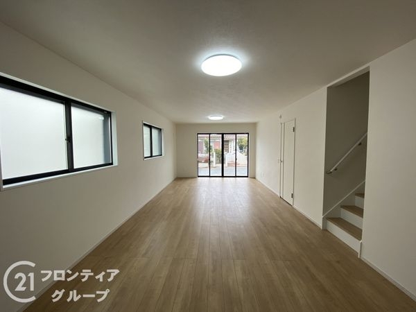 神戸市西区竹の台５丁目　新築一戸建て　1期　3号棟